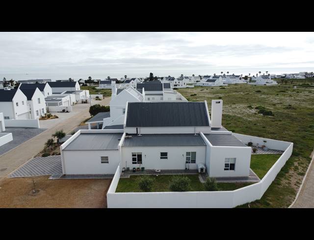 3 BEDROOM HOUSE FOR SALE IN LAMPIESBAAI